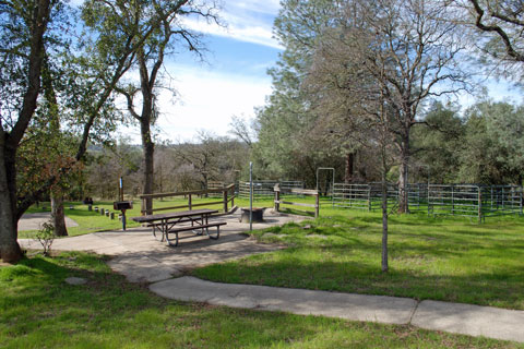 Turkey Hill Equestrian Campground, Lake Camanche, CA