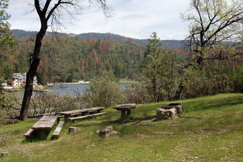 Knoll Group Campsitre at Recreation Point Group Campground, Bass Lake, Sierra National Forest, CA