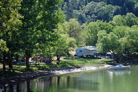 Greenhorn Campground, Rollins Lake,  Northern California campgrounds