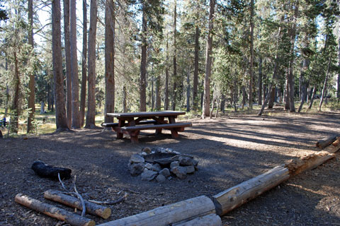 Headquarters Campground at Medicine Lake