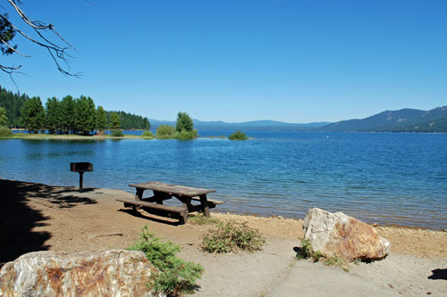 Lake Almanor,  Northern California campgrounds