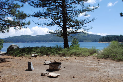 Camino Cove Campground, Union Valley Reservoir, Eldorado National Forest, CA