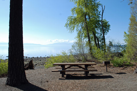 Beach near Kaspian Campground