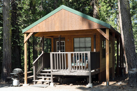 Snowflower Resort cabin, Yuba Gap, California