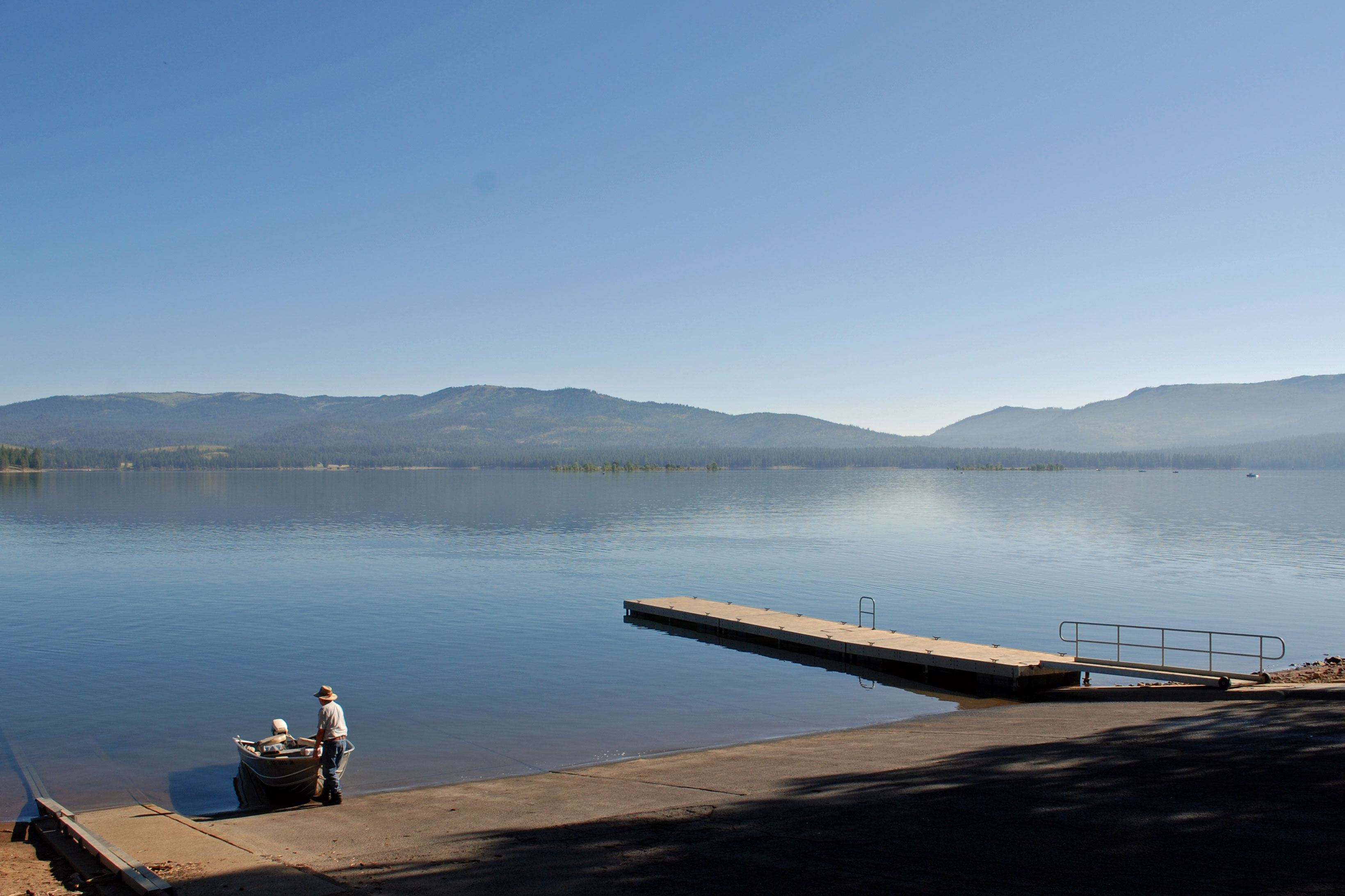 Captain Roberts boat launch ramp at Stampede Reservoir, Tahoe National Forest